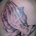 praying hands tatoo_t
